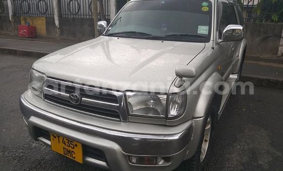 Nunua Imported Toyota Surf Fedha Gari ndani ya Dar es Salaam nchini Dar es Salaam Nunua Imported Toyota Surf Fedha Gari ndani ya Dar es Salaam nchini Dar es Salaam