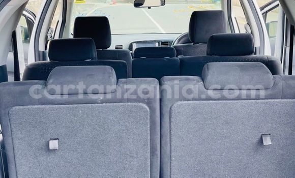 Nunua Imported Toyota Wish Nyeupe Gari ndani ya Dar es Salaam nchini Dar es Salaam Nunua Imported Toyota Wish Nyeupe Gari ndani ya Dar es Salaam nchini Dar es Salaam