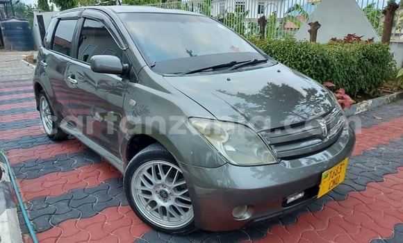 Buy Used Toyota Spacio Other Car in Dar es Salaam in Dar es Salaam Buy Used Toyota Spacio Other Car in Dar es Salaam in Dar es Salaam