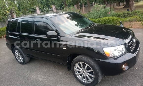 Buy Used Toyota Kluger Black Car in Dar es Salaam in Dar es Salaam Buy Used Toyota Kluger Black Car in Dar es Salaam in Dar es Salaam