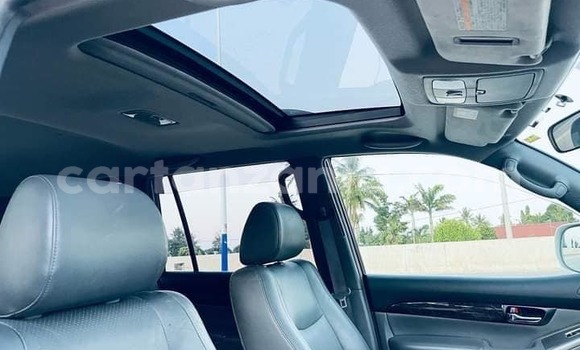 Nunua Ilio tumika Toyota Land Cruiser Prado Nyeupe Gari ndani ya Dar es Salaam nchini Dar es Salaam Nunua Ilio tumika Toyota Land Cruiser Prado Nyeupe Gari ndani ya Dar es Salaam nchini Dar es Salaam