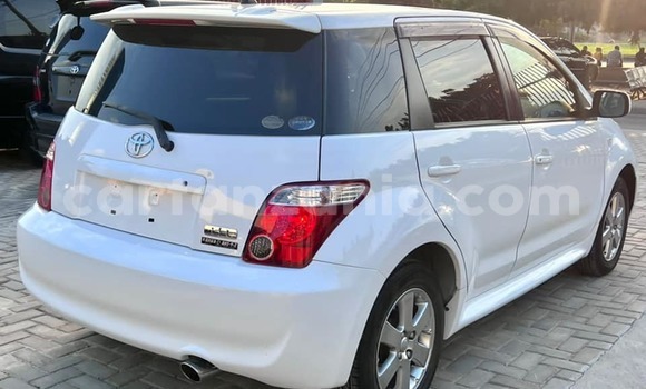 Nunua Ilio tumika Toyota IST Nyeupe Gari ndani ya Dar es Salaam nchini Dar es Salaam Nunua Ilio tumika Toyota IST Nyeupe Gari ndani ya Dar es Salaam nchini Dar es Salaam