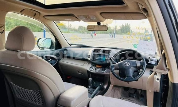 Nunua Ilio tumika Toyota Vanguard Nyeusi Gari ndani ya Dar es Salaam nchini Dar es Salaam Nunua Ilio tumika Toyota Vanguard Nyeusi Gari ndani ya Dar es Salaam nchini Dar es Salaam