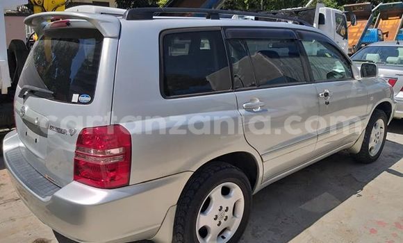Nunua Imported Toyota Kluger Fedha Gari ndani ya Dar es Salaam nchini Dar es Salaam Nunua Imported Toyota Kluger Fedha Gari ndani ya Dar es Salaam nchini Dar es Salaam