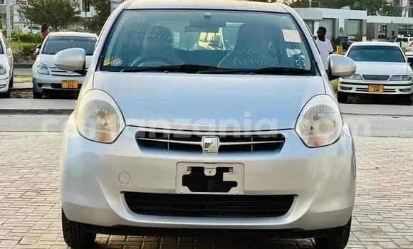 Nunua Ilio tumika Toyota Passo Fedha Gari ndani ya Dar es Salaam nchini Dar es Salaam