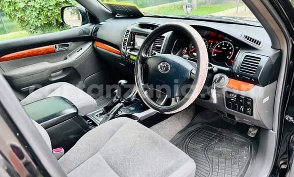 Nunua Ilio tumika Toyota Land Cruiser Prado Nyeusi Gari ndani ya Dar es Salaam nchini Dar es Salaam Nunua Ilio tumika Toyota Land Cruiser Prado Nyeusi Gari ndani ya Dar es Salaam nchini Dar es Salaam