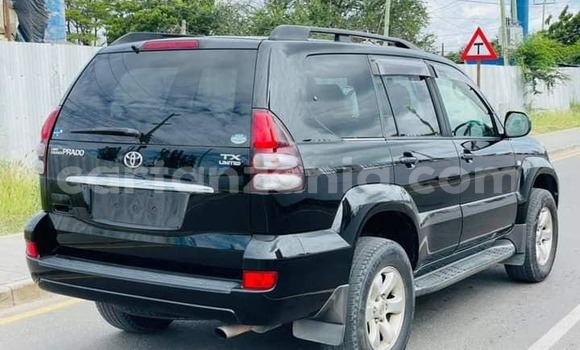 Nunua Ilio tumika Toyota Land Cruiser Prado Nyeusi Gari ndani ya Dar es Salaam nchini Dar es Salaam Nunua Ilio tumika Toyota Land Cruiser Prado Nyeusi Gari ndani ya Dar es Salaam nchini Dar es Salaam