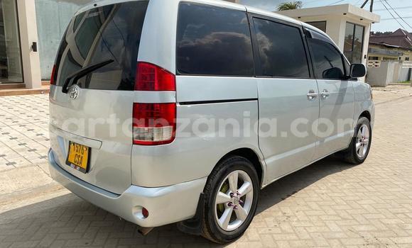 Buy Used Toyota Noah Silver Car in Dar es Salaam in Dar es Salaam Buy Used Toyota Noah Silver Car in Dar es Salaam in Dar es Salaam