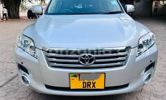 Buy Used Toyota Vanguard Silver Car in Dar es Salaam in Dar es Salaam Buy Used Toyota Vanguard Silver Car in Dar es Salaam in Dar es Salaam