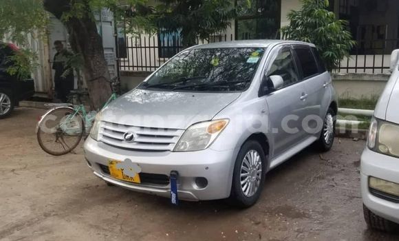 Buy Used Toyota IST Silver Car in Dar es Salaam in Dar es Salaam
