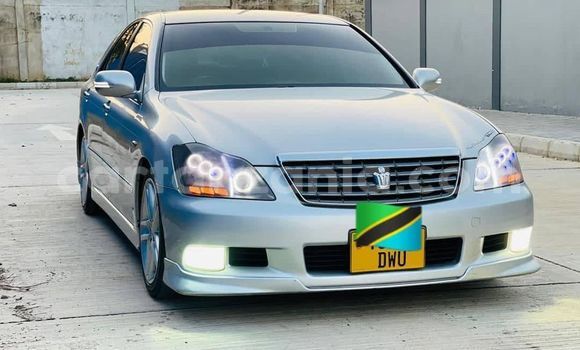 Buy Used Toyota Crown Silver Car in Dar es Salaam in Dar es Salaam