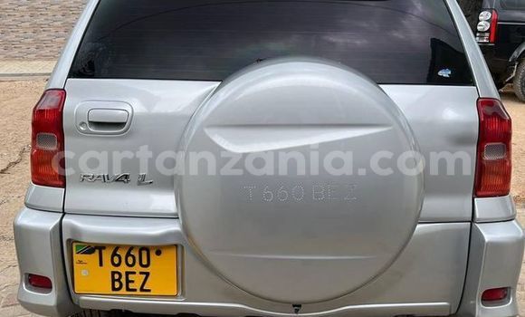 Nunua Ilio tumika Toyota RAV4 Fedha Gari ndani ya Dar es Salaam nchini Dar es Salaam Nunua Ilio tumika Toyota RAV4 Fedha Gari ndani ya Dar es Salaam nchini Dar es Salaam