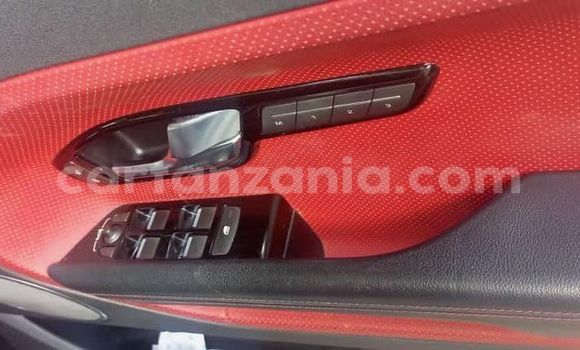 Buy Used Land Rover Range Rover White Car in Dar es Salaam in Dar es Salaam Buy Used Land Rover Range Rover White Car in Dar es Salaam in Dar es Salaam