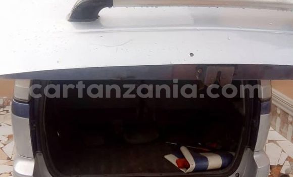 Nunua Ilio tumika Toyota Noah Bluu Gari ndani ya Dar es Salaam nchini Dar es Salaam Nunua Ilio tumika Toyota Noah Bluu Gari ndani ya Dar es Salaam nchini Dar es Salaam