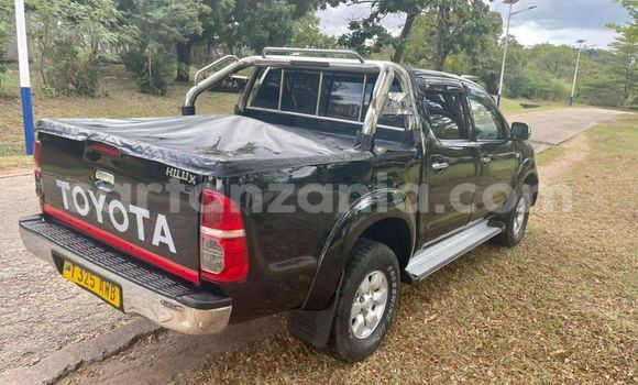 Buy Used Toyota Hilux Black Car in Dar es Salaam in Dar es Salaam Buy Used Toyota Hilux Black Car in Dar es Salaam in Dar es Salaam