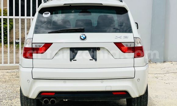 Nunua Imported BMW X3 Nyeupe Gari ndani ya Dar es Salaam nchini Dar es Salaam Nunua Imported BMW X3 Nyeupe Gari ndani ya Dar es Salaam nchini Dar es Salaam