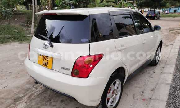 Nunua Ilio tumika Toyota IST Nyeupe Gari ndani ya Dar es Salaam nchini Dar es Salaam Nunua Ilio tumika Toyota IST Nyeupe Gari ndani ya Dar es Salaam nchini Dar es Salaam