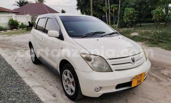 Nunua Ilio tumika Toyota IST Nyeupe Gari ndani ya Dar es Salaam nchini Dar es Salaam Nunua Ilio tumika Toyota IST Nyeupe Gari ndani ya Dar es Salaam nchini Dar es Salaam