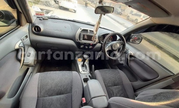 Buy Used Toyota RAV4 White Car in Dar es Salaam in Dar es Salaam Buy Used Toyota RAV4 White Car in Dar es Salaam in Dar es Salaam
