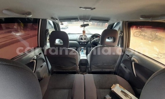 Buy Used Toyota RAV4 White Car in Dar es Salaam in Dar es Salaam Buy Used Toyota RAV4 White Car in Dar es Salaam in Dar es Salaam