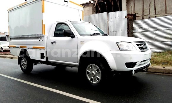 Buy Used Tata Xenon White Car in Dar es Salaam in Dar es Salaam Buy Used Tata Xenon White Car in Dar es Salaam in Dar es Salaam