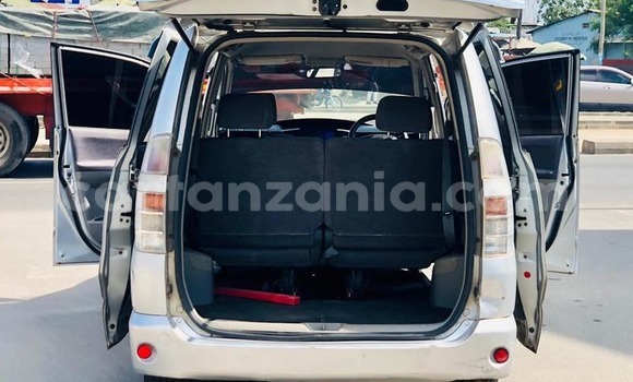 Buy Used Toyota Noah Silver Car in Dar es Salaam in Dar es Salaam Buy Used Toyota Noah Silver Car in Dar es Salaam in Dar es Salaam