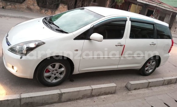 Buy Used Toyota Wish White Car in Dar es Salaam in Dar es Salaam Buy Used Toyota Wish White Car in Dar es Salaam in Dar es Salaam