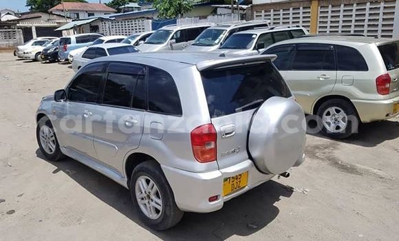 Nunua Ilio tumika Toyota RAV4 Fedha Gari ndani ya Dar es Salaam nchini Dar es Salaam Nunua Ilio tumika Toyota RAV4 Fedha Gari ndani ya Dar es Salaam nchini Dar es Salaam