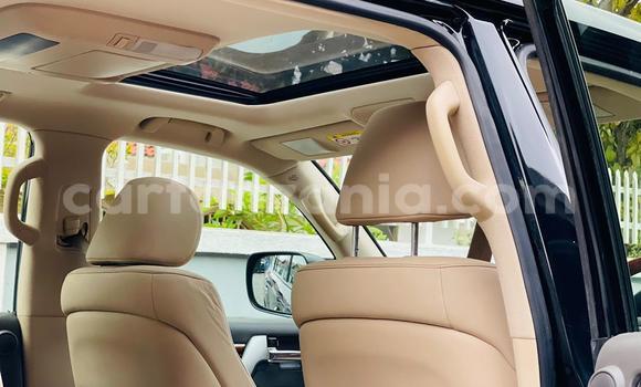 Nunua Imported Toyota Land Cruiser Nyeusi Gari ndani ya Dar es Salaam nchini Dar es Salaam Nunua Imported Toyota Land Cruiser Nyeusi Gari ndani ya Dar es Salaam nchini Dar es Salaam