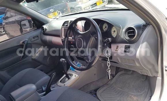 Nunua Ilio tumika Toyota RAV4 Fedha Gari ndani ya Dar es Salaam nchini Dar es Salaam Nunua Ilio tumika Toyota RAV4 Fedha Gari ndani ya Dar es Salaam nchini Dar es Salaam