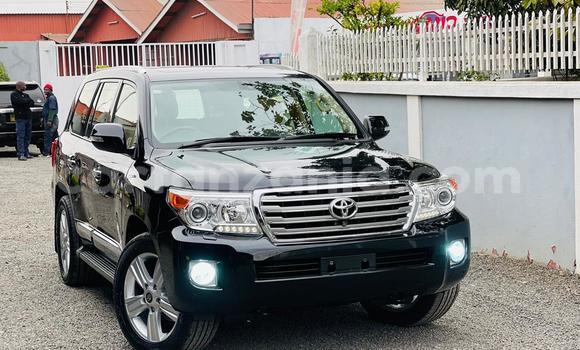 Nunua Imported Toyota Land Cruiser Nyeusi Gari ndani ya Dar es Salaam nchini Dar es Salaam Nunua Imported Toyota Land Cruiser Nyeusi Gari ndani ya Dar es Salaam nchini Dar es Salaam