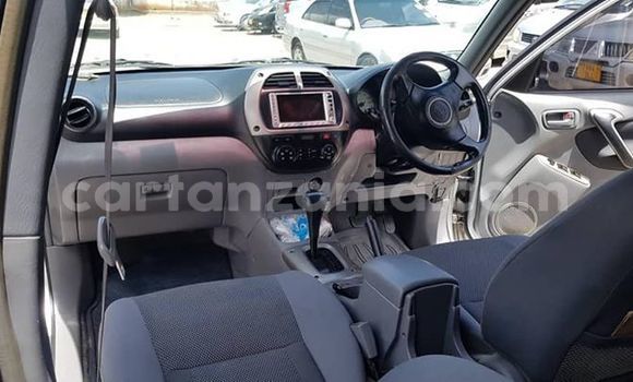 Nunua Ilio tumika Toyota RAV4 Fedha Gari ndani ya Dar es Salaam nchini Dar es Salaam Nunua Ilio tumika Toyota RAV4 Fedha Gari ndani ya Dar es Salaam nchini Dar es Salaam
