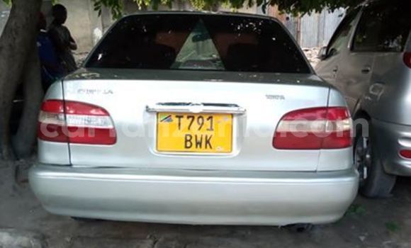 Nunua Ilio tumika Toyota Corolla Fedha Gari ndani ya Dar es Salaam nchini Dar es Salaam Nunua Ilio tumika Toyota Corolla Fedha Gari ndani ya Dar es Salaam nchini Dar es Salaam