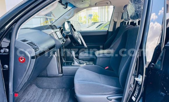 Nunua Imported Toyota Land Cruiser Prado Nyeusi Gari ndani ya Dar es Salaam nchini Dar es Salaam Nunua Imported Toyota Land Cruiser Prado Nyeusi Gari ndani ya Dar es Salaam nchini Dar es Salaam