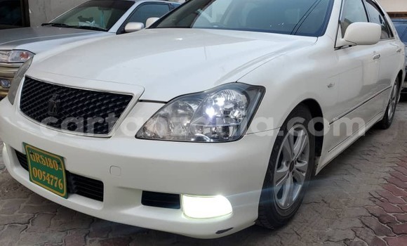 Buy Import Toyota Crown White Car in Dar es Salaam in Dar es Salaam Buy Import Toyota Crown White Car in Dar es Salaam in Dar es Salaam