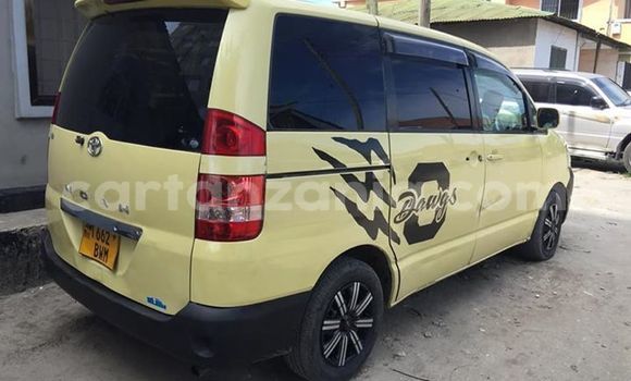 Nunua Ilio tumika Toyota Noah Nyingine Gari ndani ya Dar es Salaam nchini Dar es Salaam Nunua Ilio tumika Toyota Noah Nyingine Gari ndani ya Dar es Salaam nchini Dar es Salaam