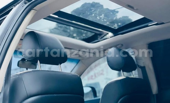 Nunua Ilio tumika Toyota Harrier Nyeusi Gari ndani ya Dar es Salaam nchini Dar es Salaam Nunua Ilio tumika Toyota Harrier Nyeusi Gari ndani ya Dar es Salaam nchini Dar es Salaam