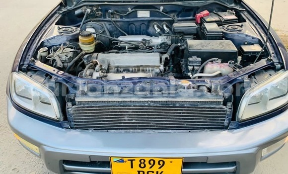 Nunua Ilio tumika Toyota RAV4 Bluu Gari ndani ya Dar es Salaam nchini Dar es Salaam Nunua Ilio tumika Toyota RAV4 Bluu Gari ndani ya Dar es Salaam nchini Dar es Salaam