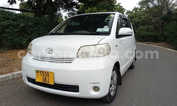Buy Used Toyota Porte White Car in Dar es Salaam in Dar es Salaam Buy Used Toyota Porte White Car in Dar es Salaam in Dar es Salaam