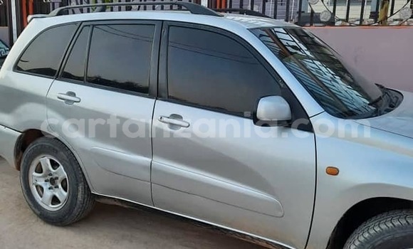 Nunua Ilio tumika Toyota RAV4 Fedha Gari ndani ya Dar es Salaam nchini Dar es Salaam Nunua Ilio tumika Toyota RAV4 Fedha Gari ndani ya Dar es Salaam nchini Dar es Salaam