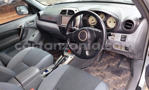 Nunua Ilio tumika Toyota RAV4 Fedha Gari ndani ya Dar es Salaam nchini Dar es Salaam Nunua Ilio tumika Toyota RAV4 Fedha Gari ndani ya Dar es Salaam nchini Dar es Salaam