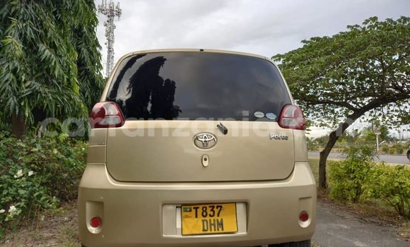 Buy Used Toyota Porte Brown Car in Dar es Salaam in Dar es Salaam Buy Used Toyota Porte Brown Car in Dar es Salaam in Dar es Salaam