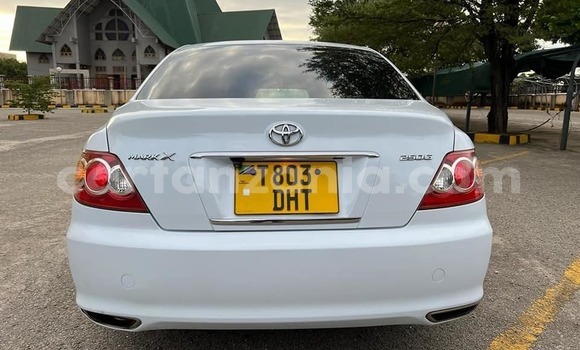 Buy Used Toyota Mark X White Car in Dar es Salaam in Dar es Salaam Buy Used Toyota Mark X White Car in Dar es Salaam in Dar es Salaam