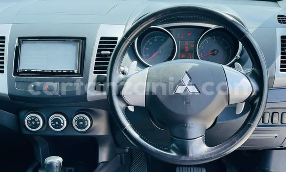 Nunua Imported Mitsubishi Outlander Fedha Gari ndani ya Dar es Salaam nchini Dar es Salaam Nunua Imported Mitsubishi Outlander Fedha Gari ndani ya Dar es Salaam nchini Dar es Salaam