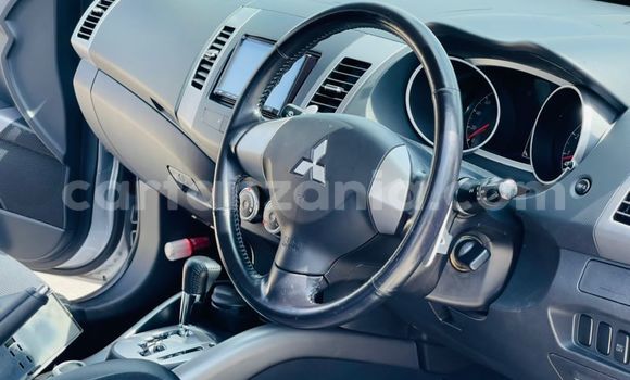 Nunua Imported Mitsubishi Outlander Fedha Gari ndani ya Dar es Salaam nchini Dar es Salaam Nunua Imported Mitsubishi Outlander Fedha Gari ndani ya Dar es Salaam nchini Dar es Salaam