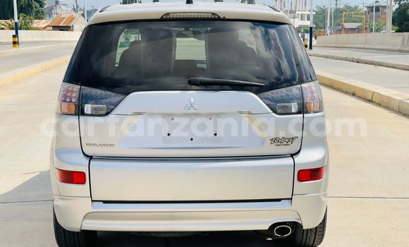 Nunua Imported Mitsubishi Outlander Fedha Gari ndani ya Dar es Salaam nchini Dar es Salaam Nunua Imported Mitsubishi Outlander Fedha Gari ndani ya Dar es Salaam nchini Dar es Salaam