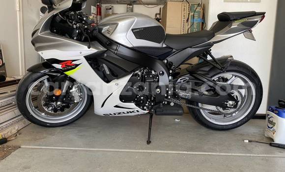 Buy New Suzuki GSR 600 Silver Bike in Dodoma in Dodoma Buy New Suzuki GSR 600 Silver Bike in Dodoma in Dodoma