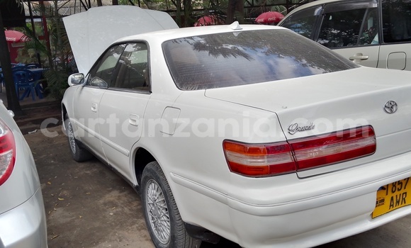 Buy Used Toyota Mark II White Car in Dar es Salaam in Dar es Salaam Buy Used Toyota Mark II White Car in Dar es Salaam in Dar es Salaam