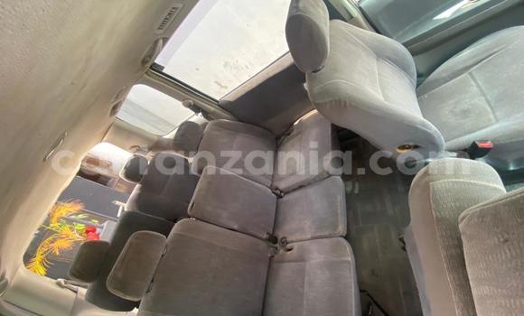 Nunua Ilio tumika Toyota Noah Fedha Gari ndani ya Dar es Salaam nchini Dar es Salaam Nunua Ilio tumika Toyota Noah Fedha Gari ndani ya Dar es Salaam nchini Dar es Salaam