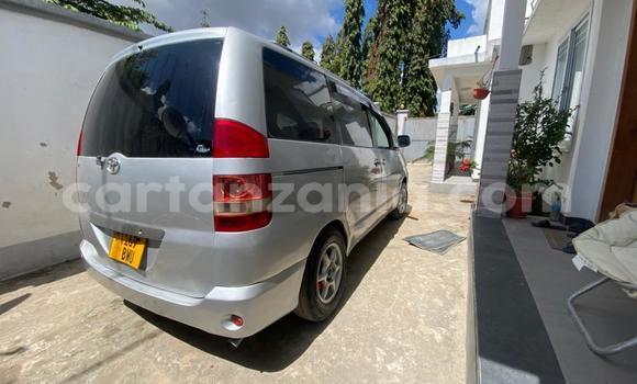 Nunua Ilio tumika Toyota Noah Fedha Gari ndani ya Dar es Salaam nchini Dar es Salaam Nunua Ilio tumika Toyota Noah Fedha Gari ndani ya Dar es Salaam nchini Dar es Salaam